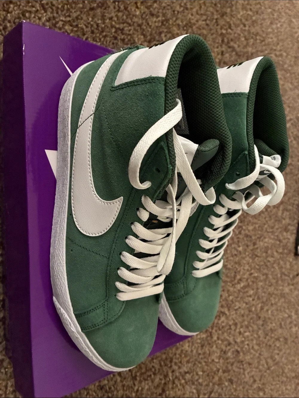 NIKE SB ZOOM BLAZER MID- FIR/WHITE
